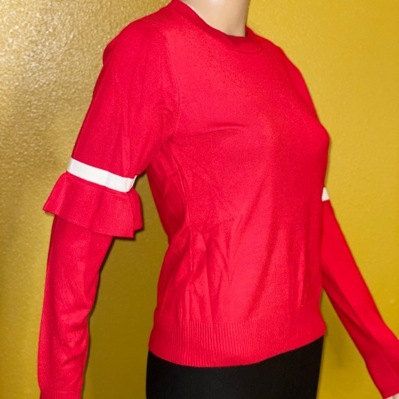 Long Sleeve Sweater Knit Top w/Stripe Detail - Picture 5 of 8